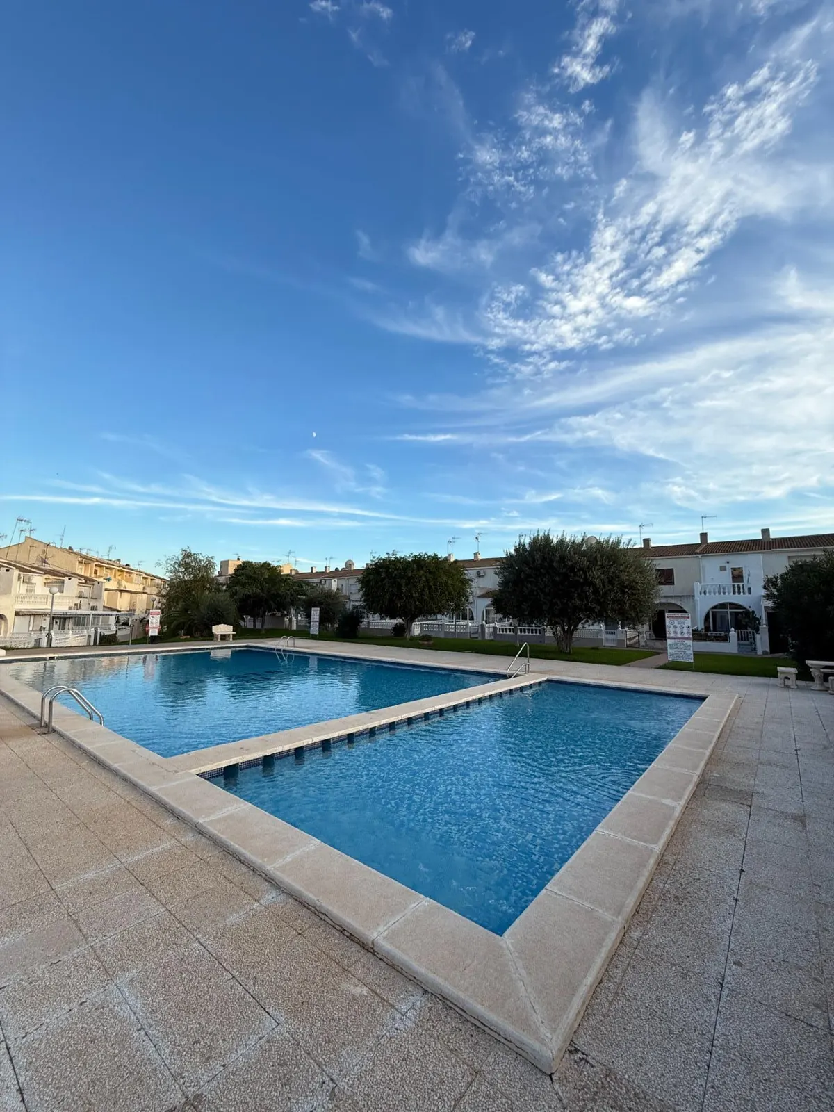 Terraced house for sale in Nueva Torrevieja — 1