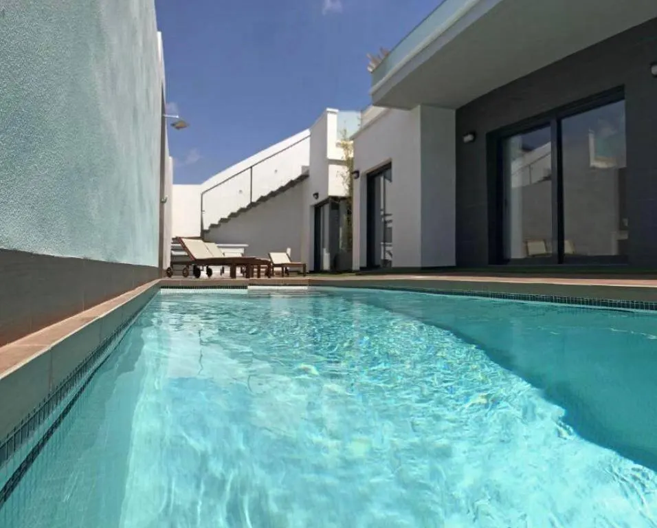 Villa for rent in Cabo Roig — 1