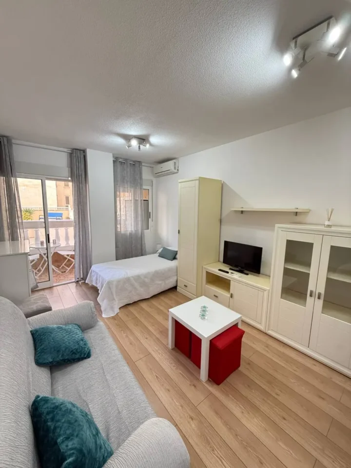 Apartment - studio in Torrevieja