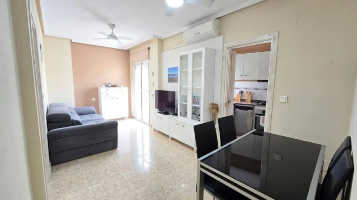 Apartment in Torrevieja, Calle Almudena