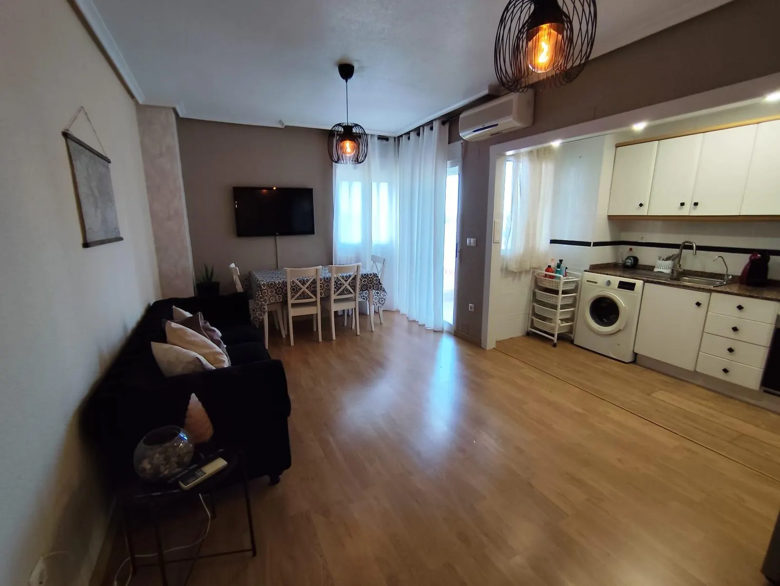 2-BEDROOM APARTMENT IN NUEVA TORREVIEJA — 1