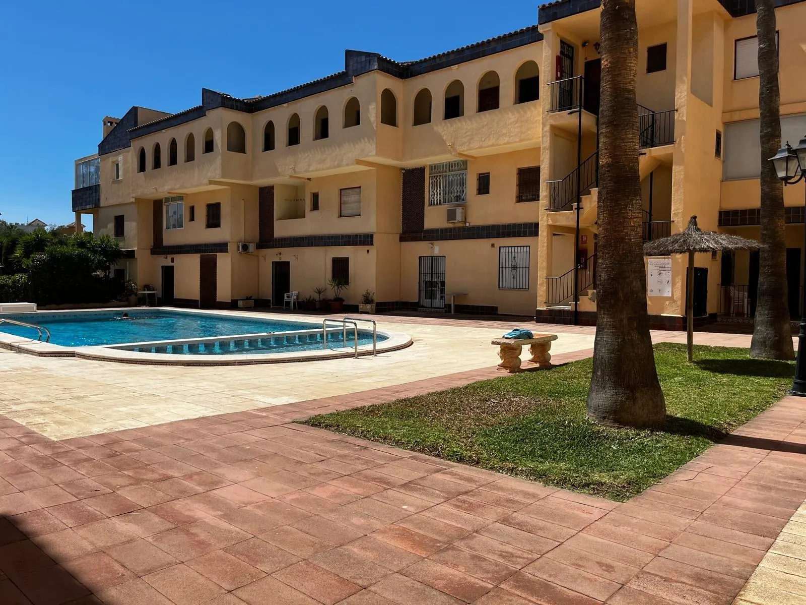 2-bedroom apartment in Punta Prima, 200 meters from the beach — 3