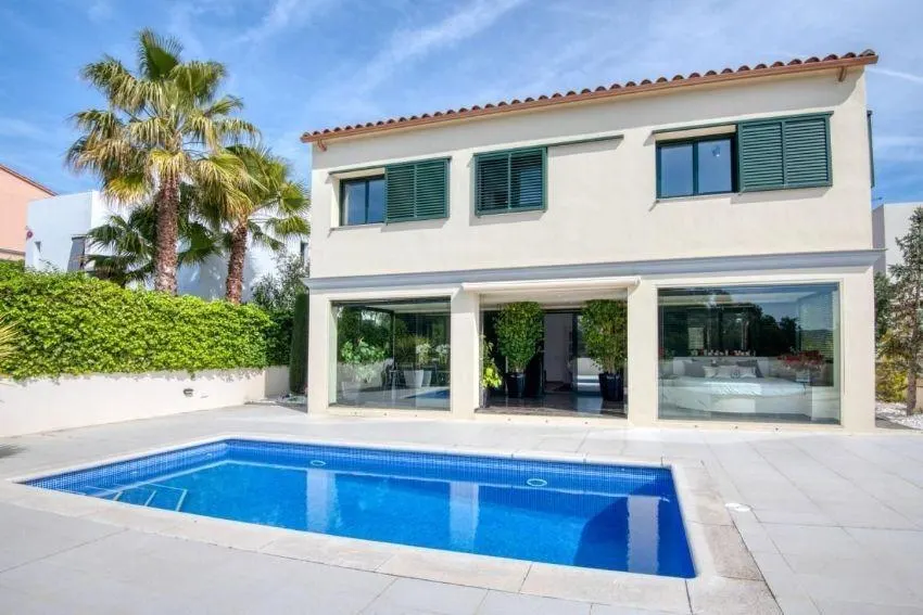 Prefabricated concrete and steel homes in Los Balcones, Orihuela Costa — 4