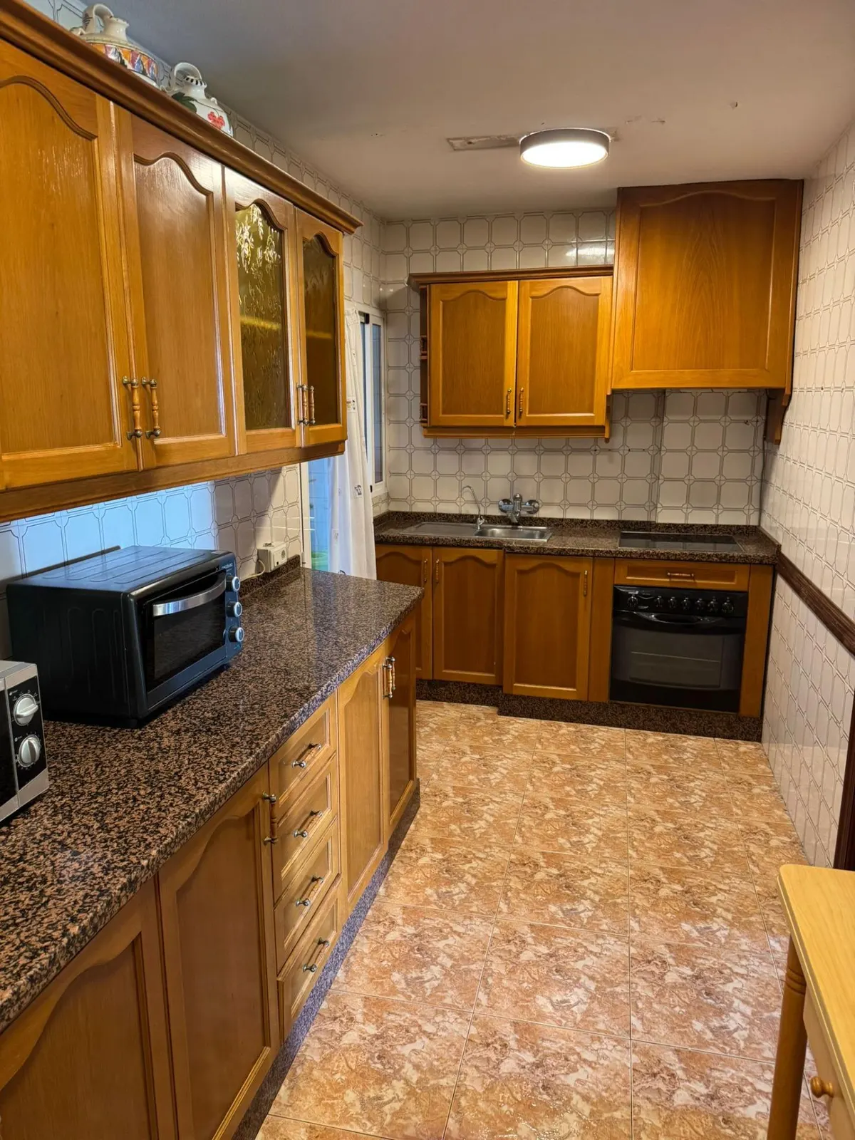 3-bedroom apartment located in downtown Torrevieja, just 200 meters from the beach — 5