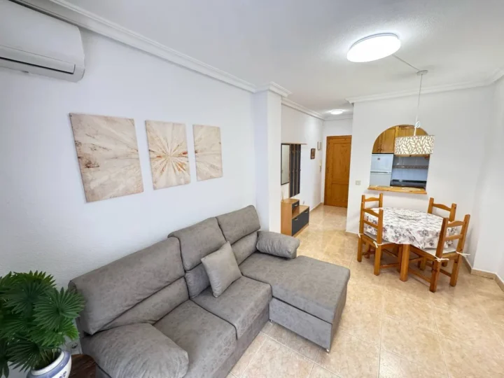 Long-term rental apartment in Torrevieja, Barrio del Cura neighborhood
