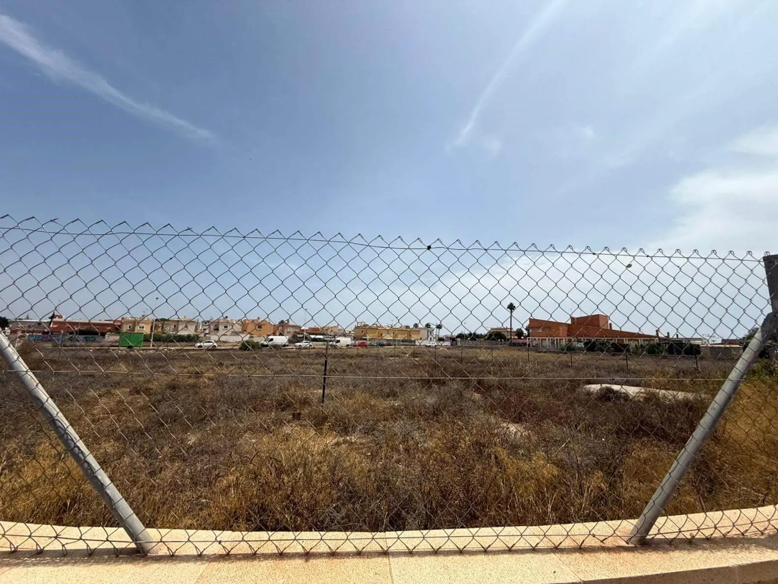945-square-meter lot in Torrevieja — 1