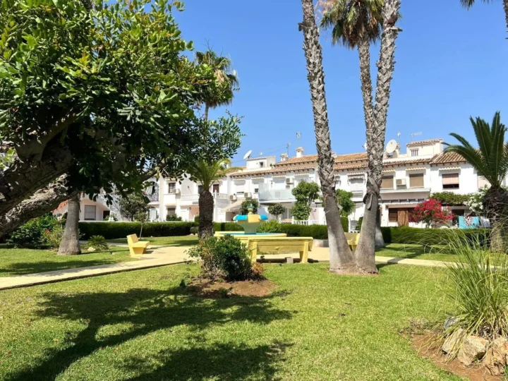 Detached house or villa for sale in Los Balcones - Los Altos del Edén