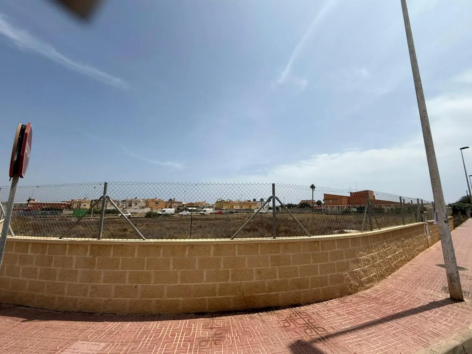 945-square-meter lot in Torrevieja — 3