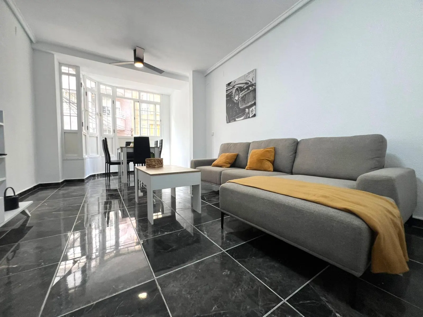 Spectacular 3-bedroom apartment with a SPACIOUS GARDEN in Torrevieja — 4