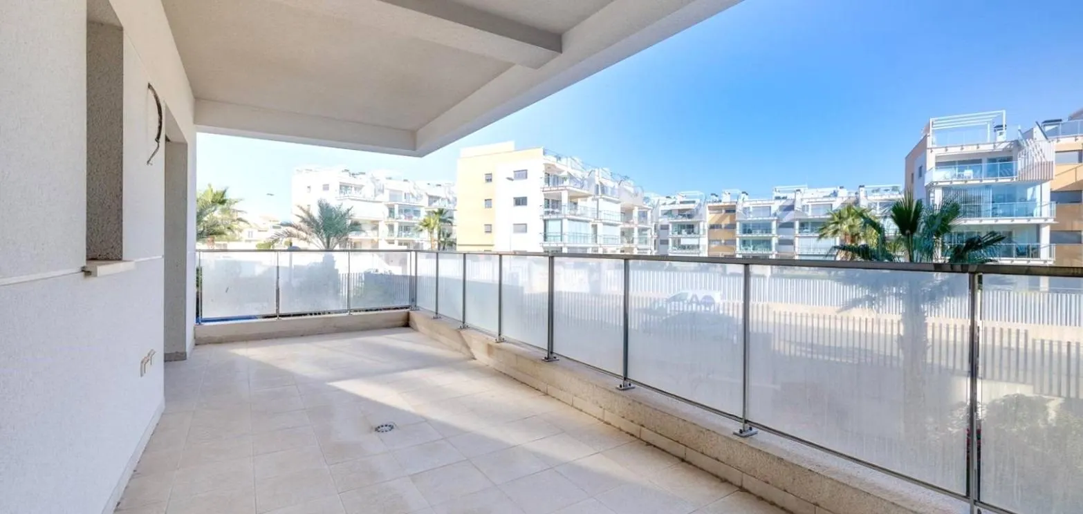 Flat / apartment for sale in calle Clavo — 4