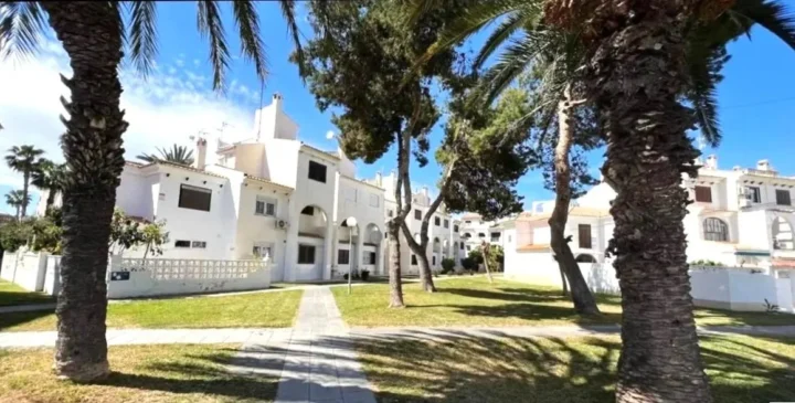 Bungalow in Torrevieja (Playa del Cura)