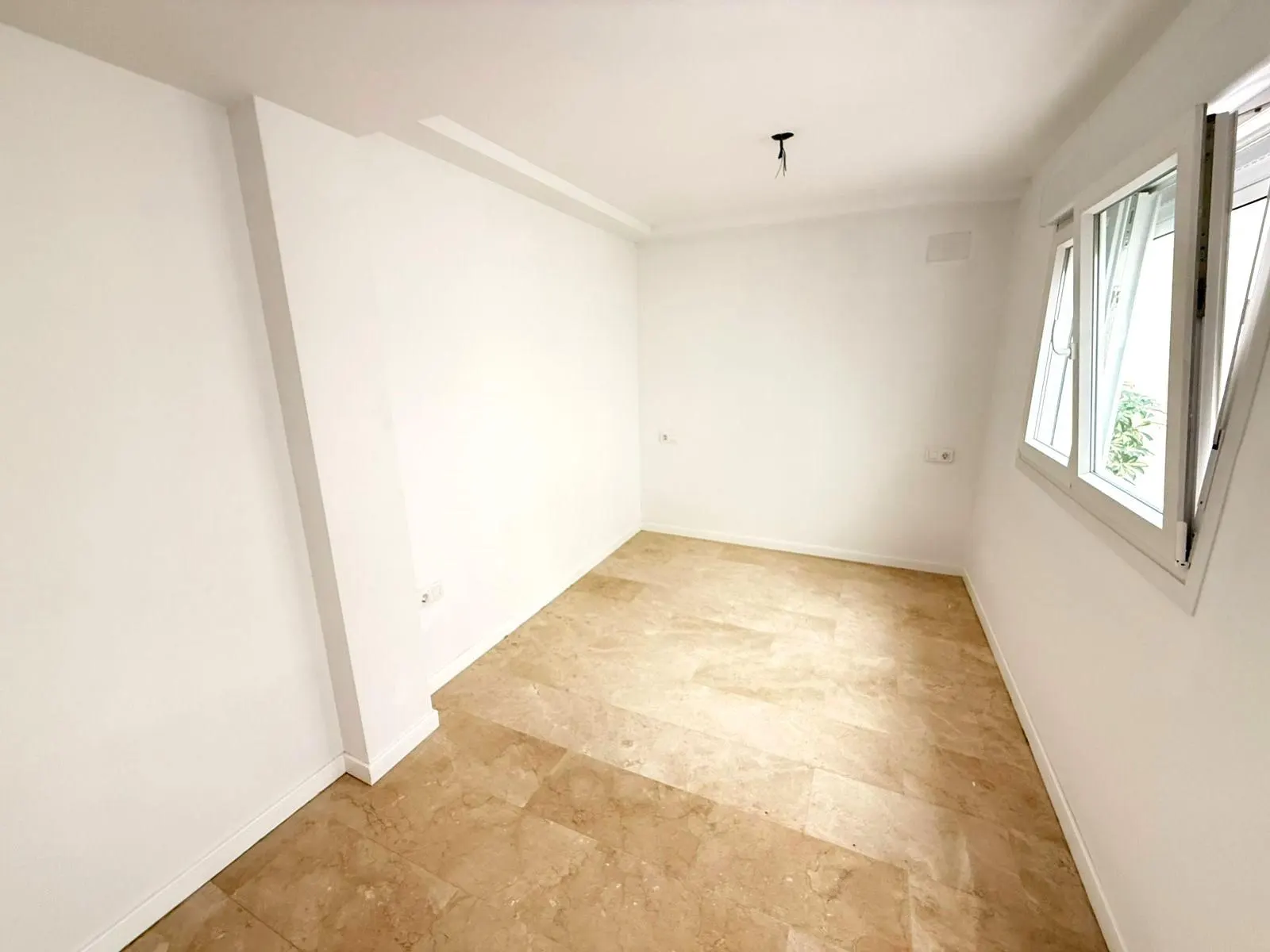 Apartment in Alicante (Carolinas Altas) — 4