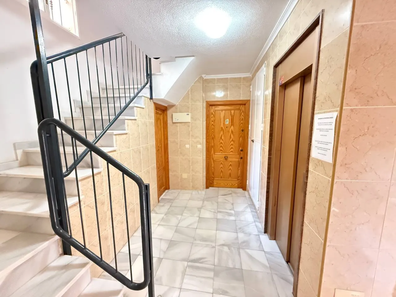 HELSINKI Short-Term Rental: 2-Storey Apartment in Torrevieja, Spain Fully equipped and ideal for up to 8 guests — 4