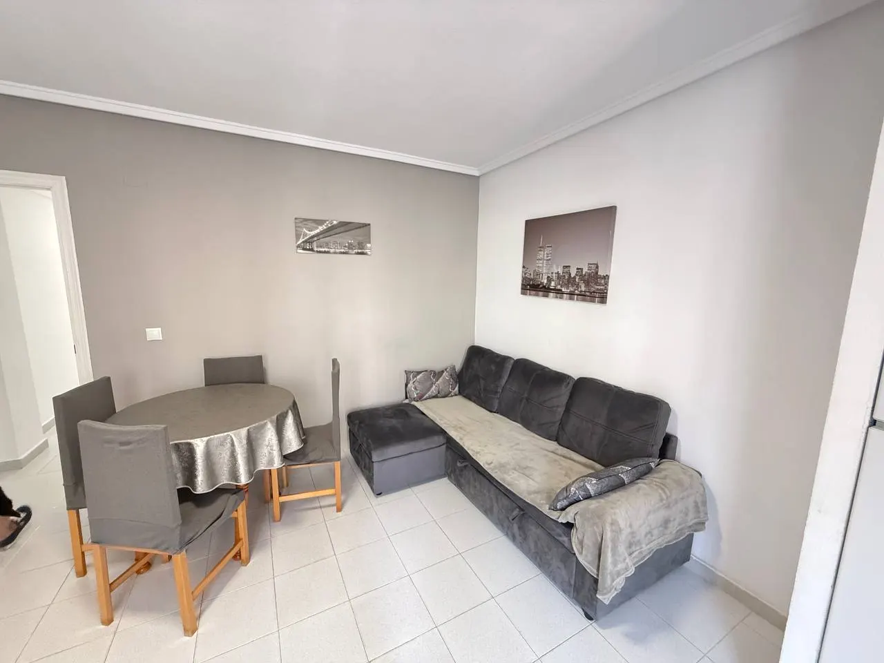 Short-Term Rental Apartment in Torrevieja, Spain Fully equipped and ideal for up to 4 guests. — 5