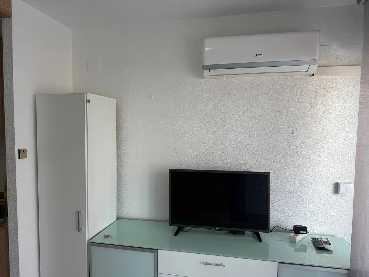 Short-Term Rental Studio in Torrevieja, Spain Fully equipped and perfect for 2 guests — 5