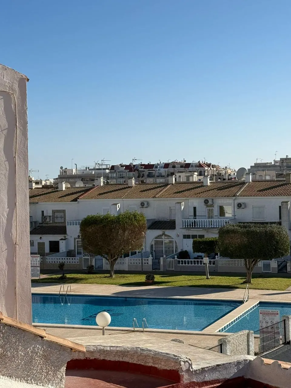 CALAS BLANCAS Short-Term Rental: House in Torrevieja, Spain Fully equipped and ideal for up to 6 guests — 1