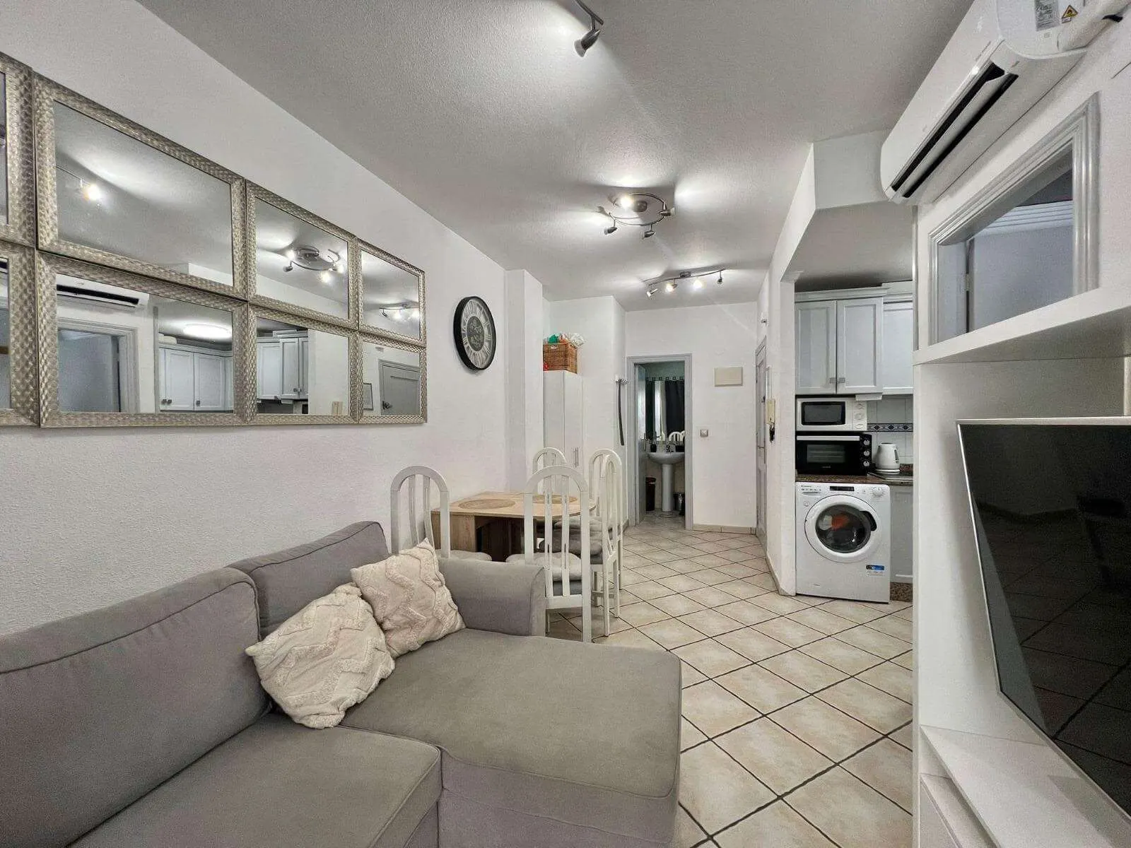 Apartment in Torrevieja (Acequion) — 1