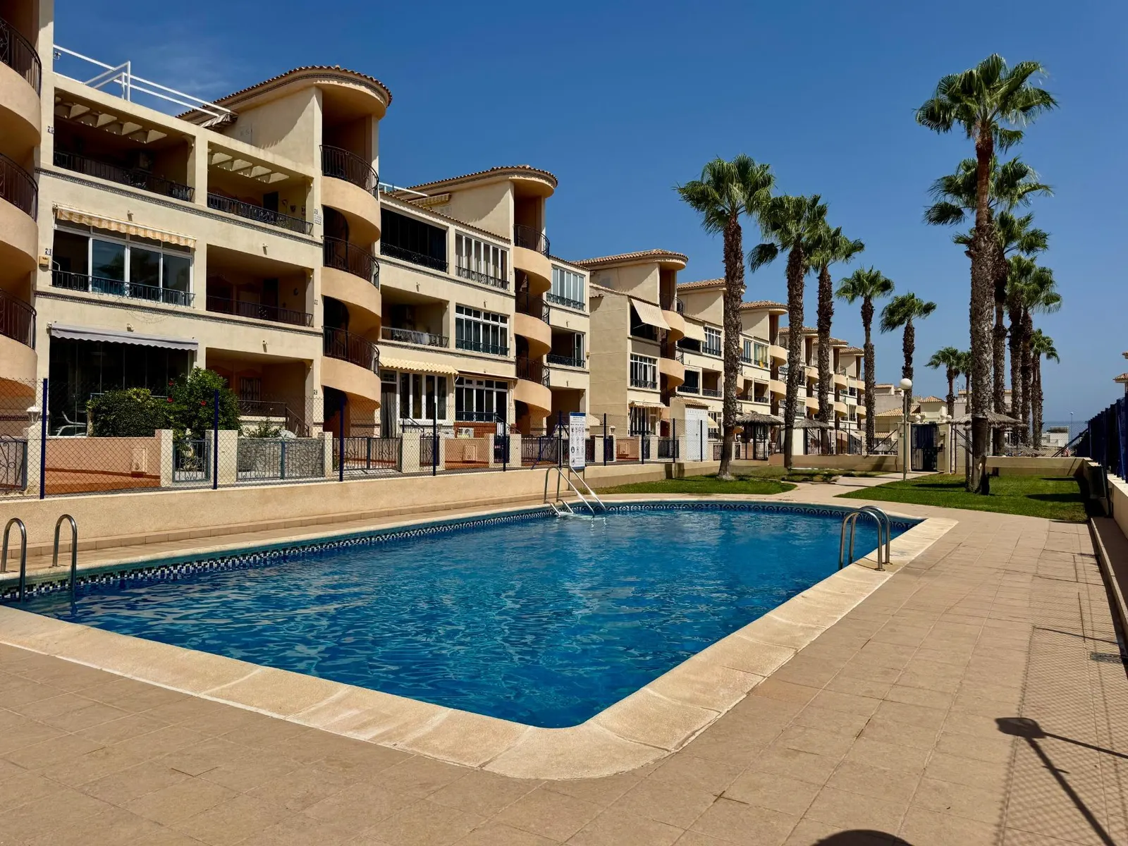 Apartment in Orihuela Costa (Zeniamar-Horizonte-La Campana) — 2