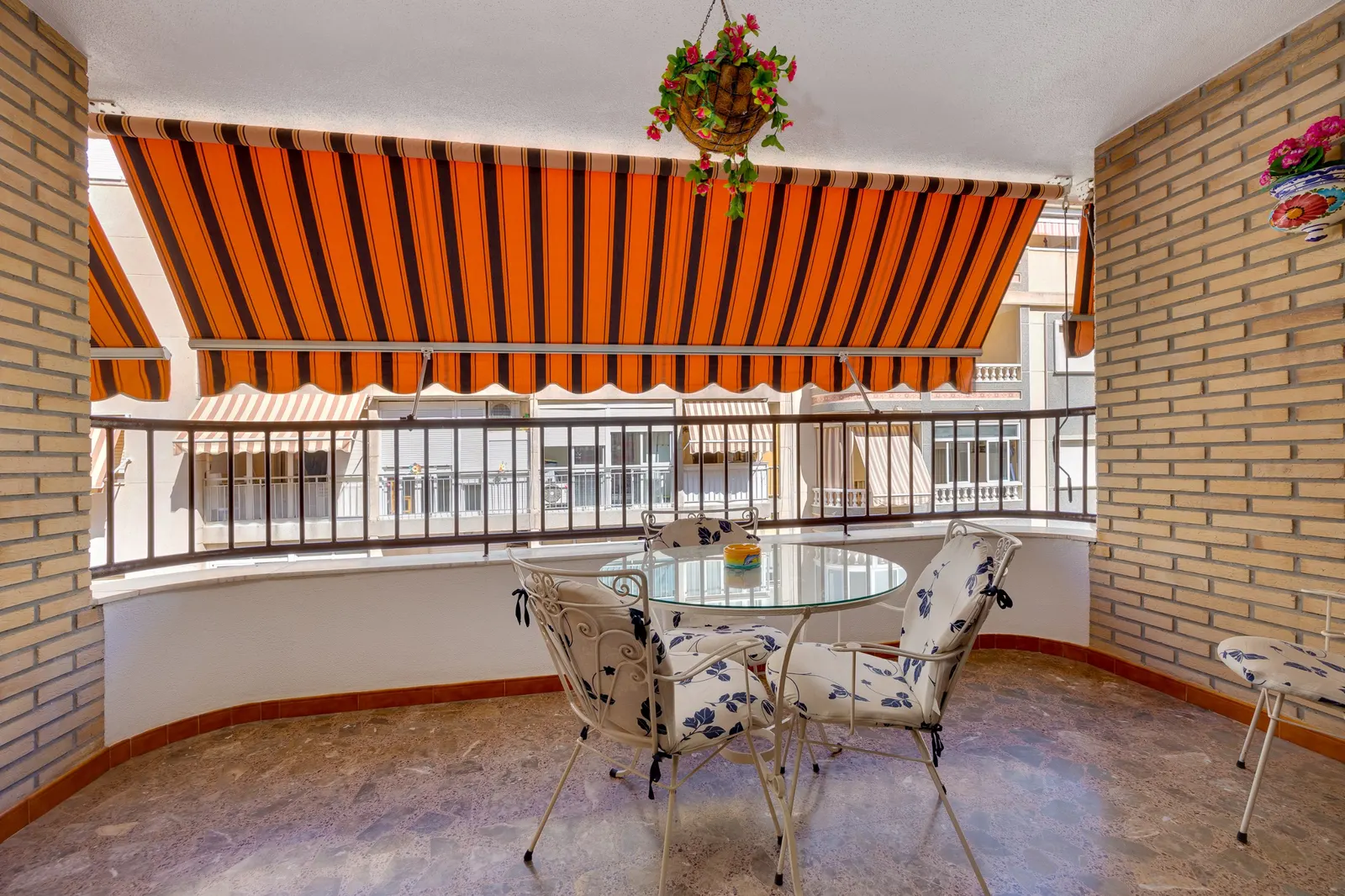 Short-Term Rental Apartment in Torrevieja, Spain — 4