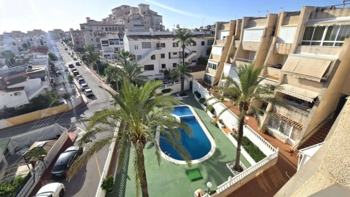 Penthouse in Torrevieja (La Mata)