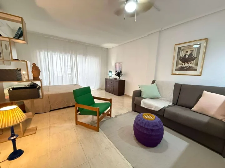 Short-Term Rental Studio in Torrevieja, Spain