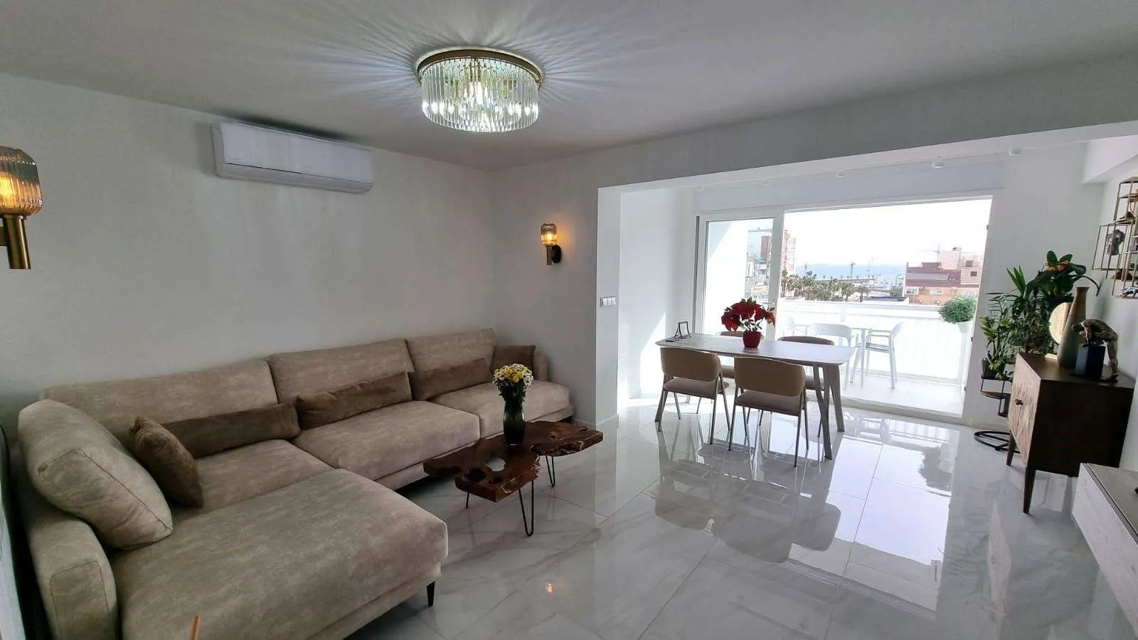 Apartment in Torrevieja (Centro) — 1