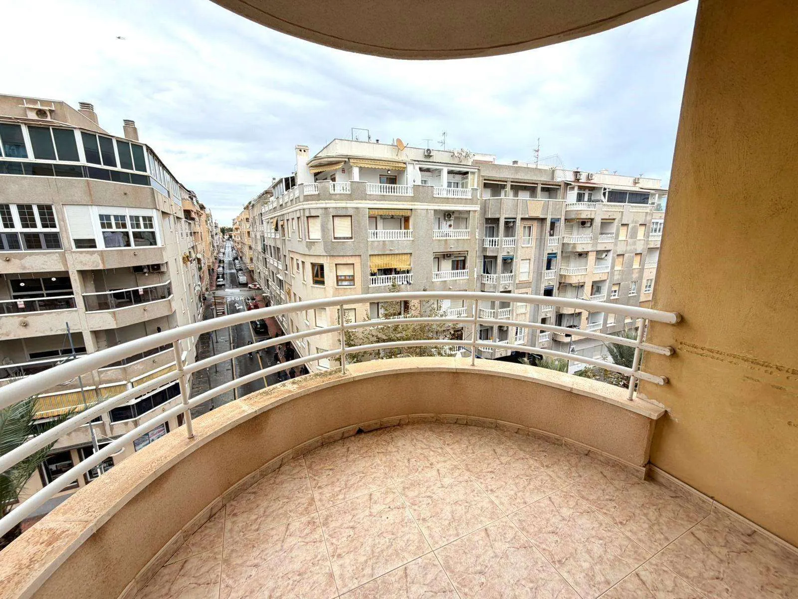 Apartment in Torrevieja (torrevieja) — 1