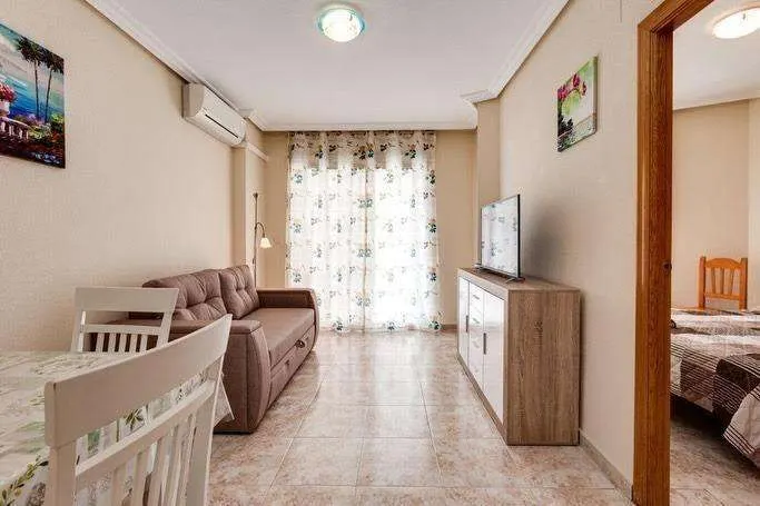 Apartment in Torrevieja (Centro) — 1