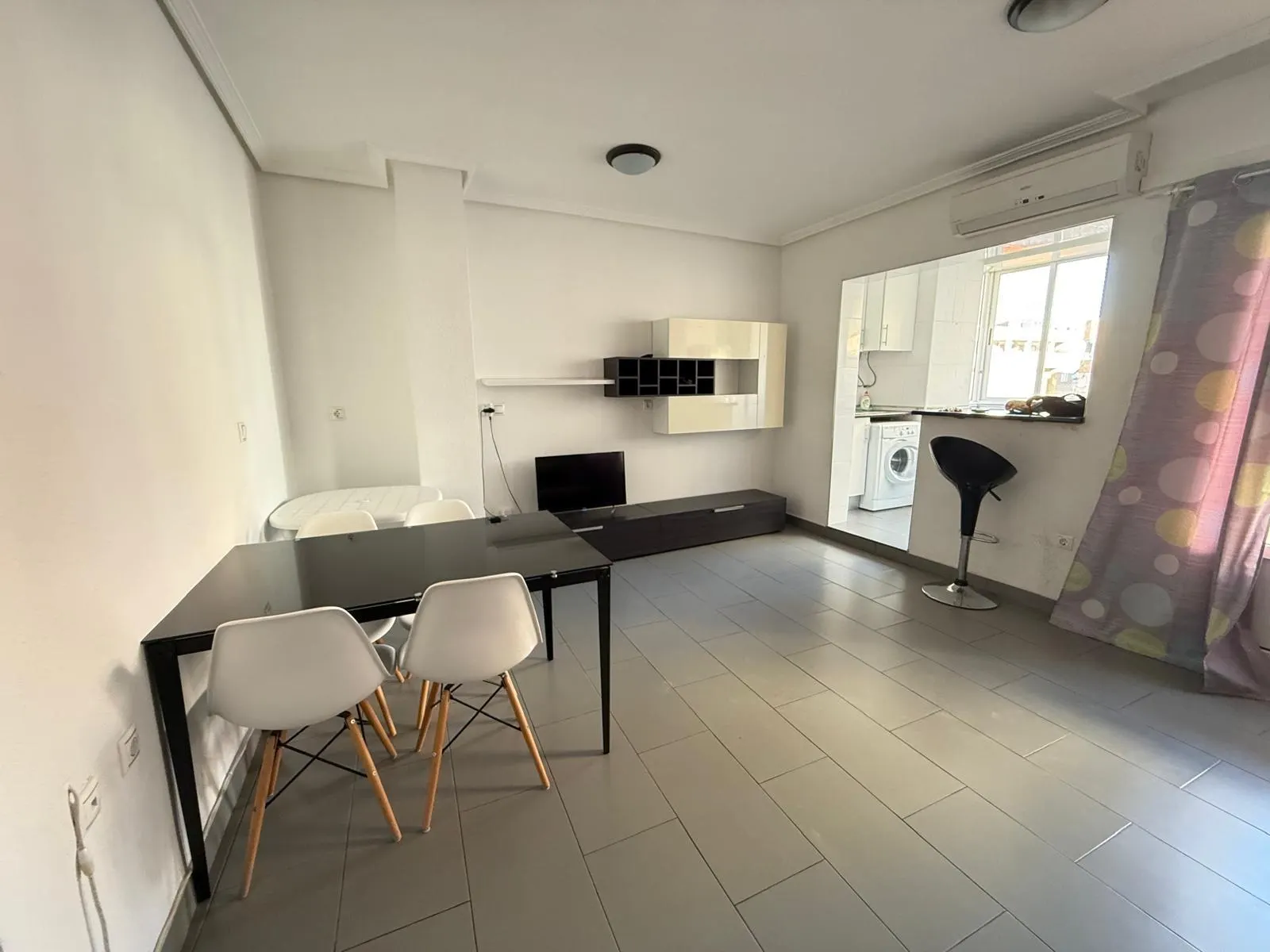 Apartment in Torrevieja (Las Piscinas Naturales) — 2
