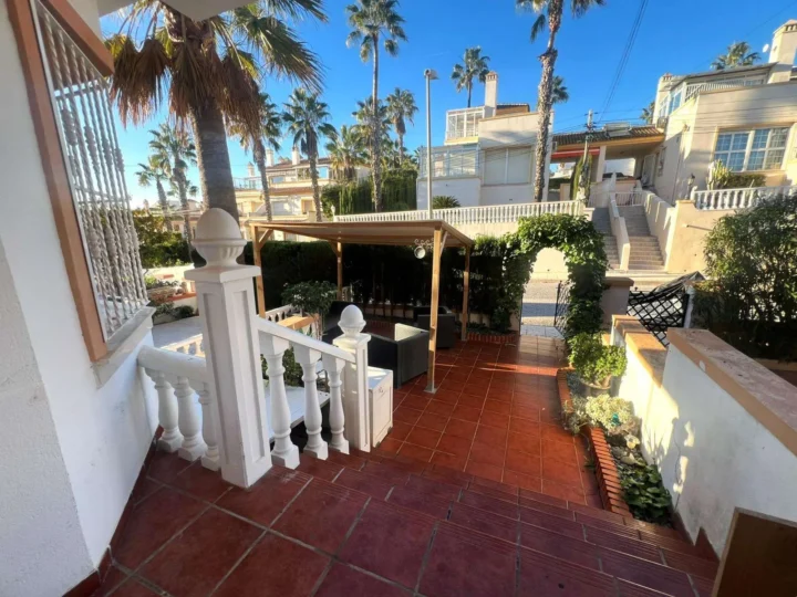 Townhouse in Orihuela Costa (Villamartín-Las Filipinas)