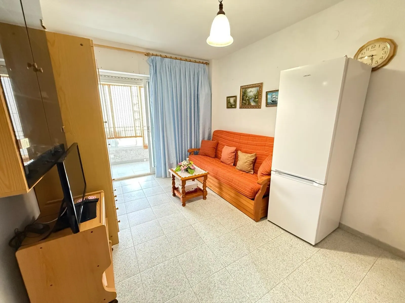 Studio apartment in Torrevieja (Centro) — 2