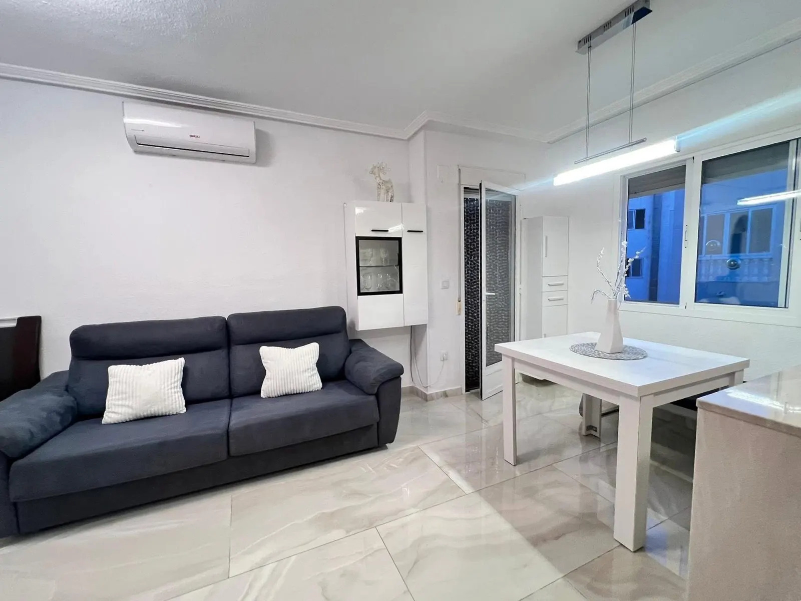 Apartment in Torrevieja (Playa del Cura) — 3