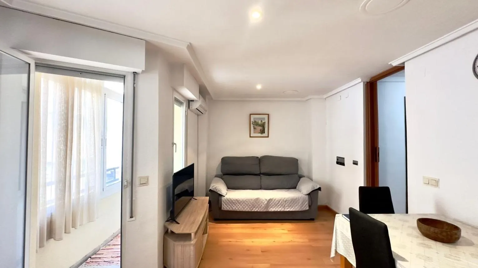 Apartment in Torrevieja (Centro - Muelle Pesquero) — 3