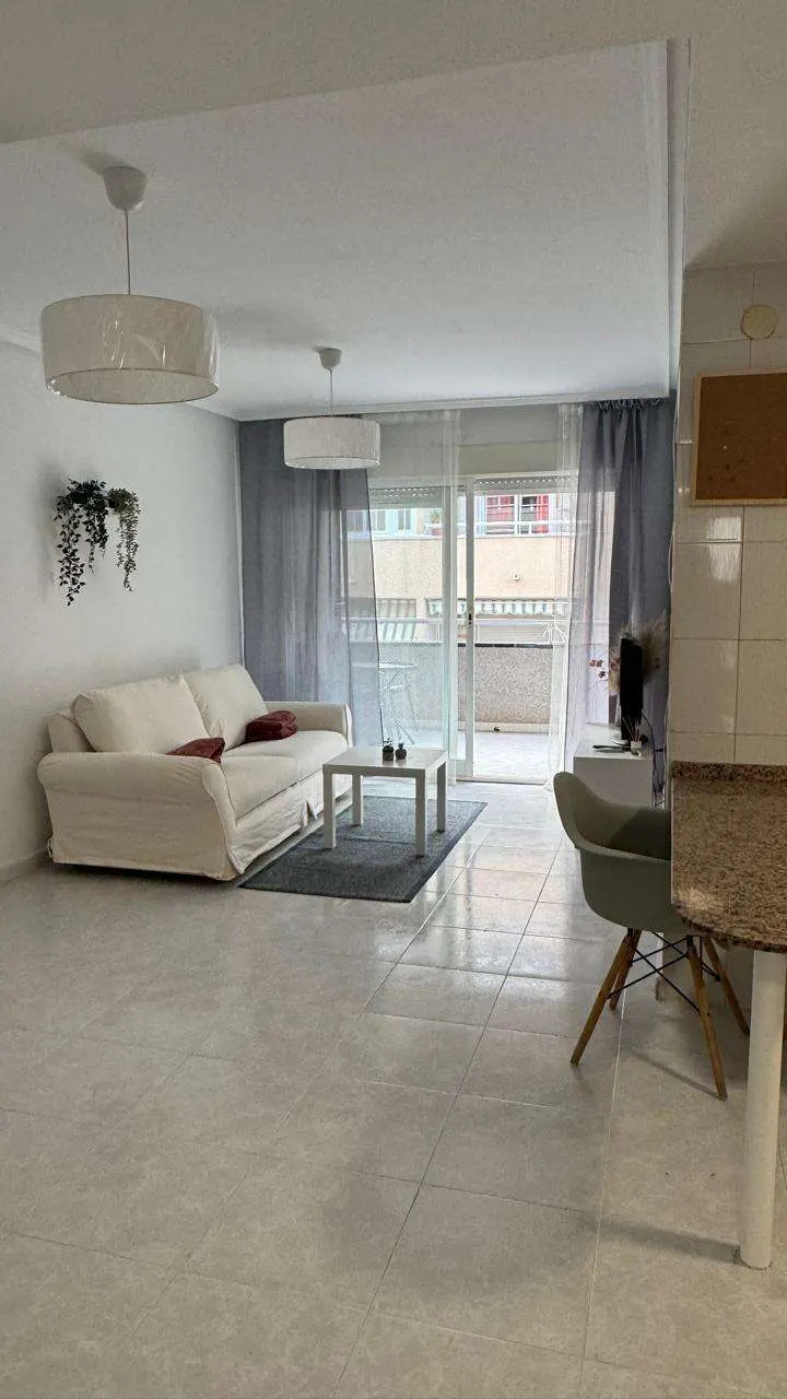 Apartment in Torrevieja (Playa del Cura) — 1