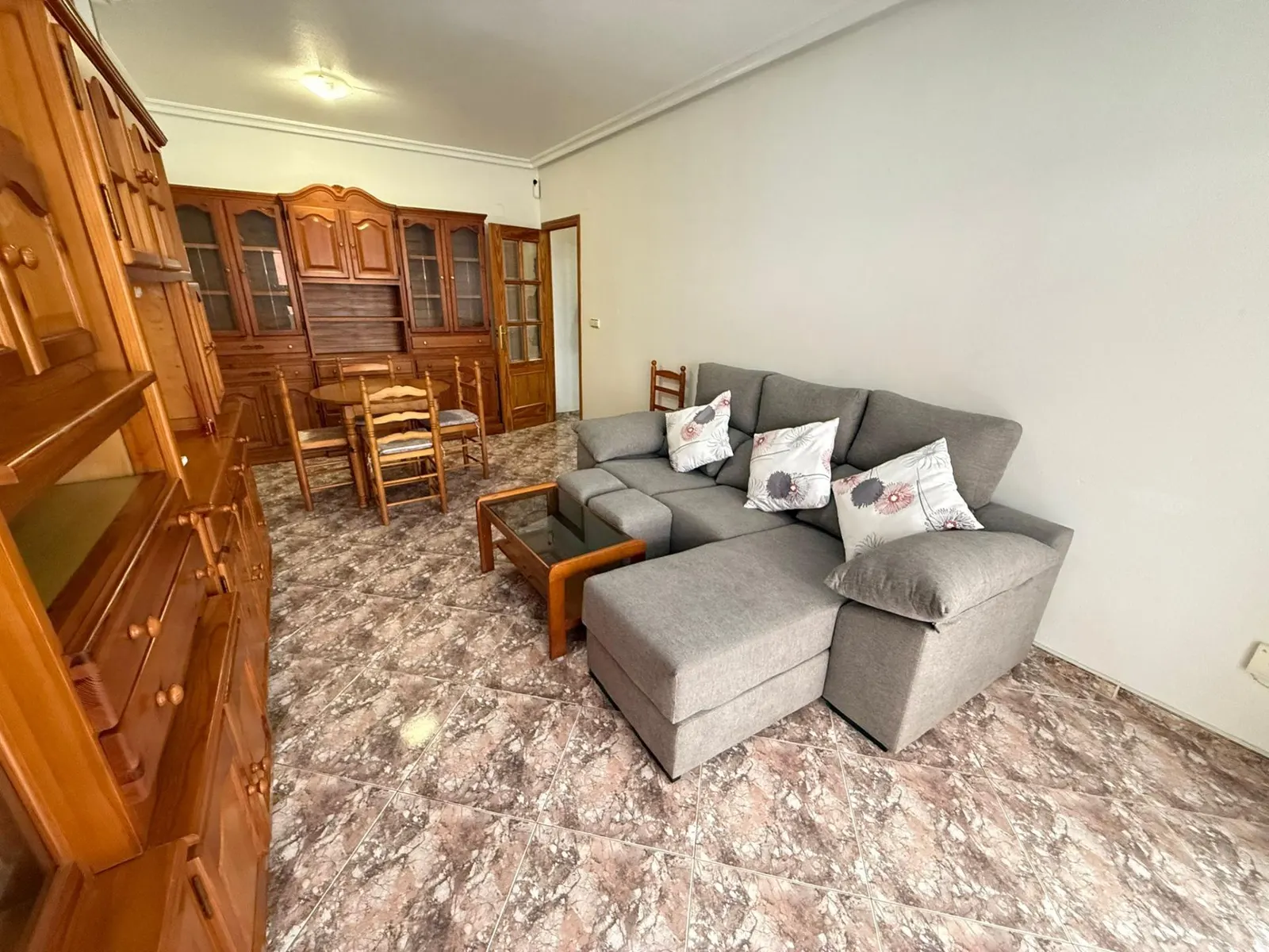 Apartment in Torrevieja (Playa del Cura) — 2