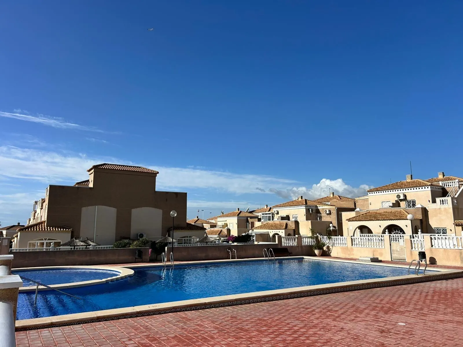 Bungalow in Torrevieja (Aguas Nuevas) — 2