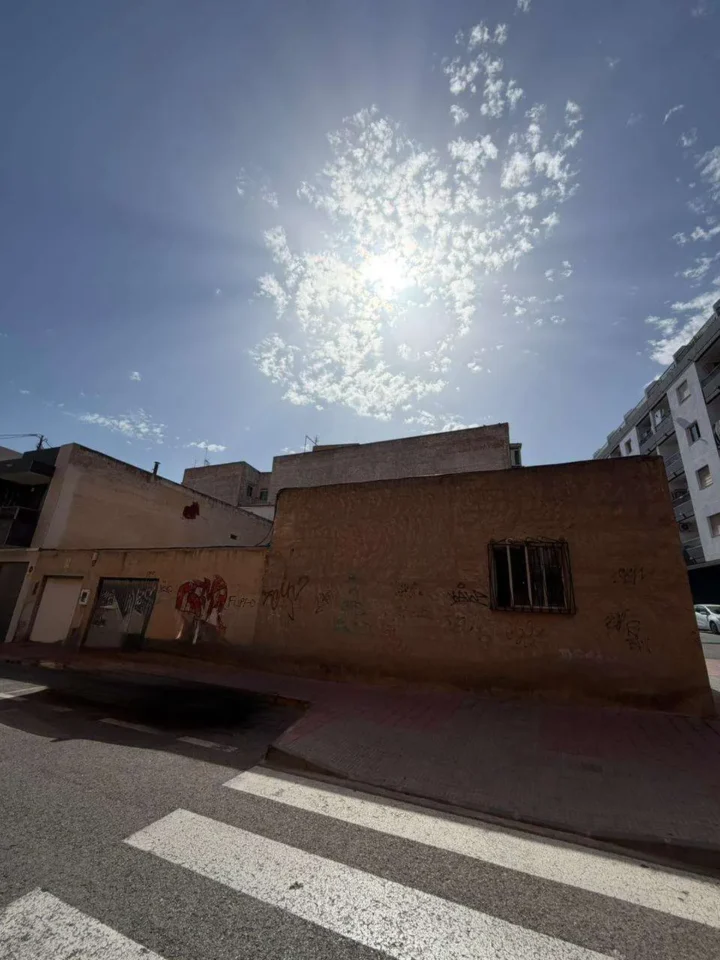 Lot in Torrevieja (Centro)