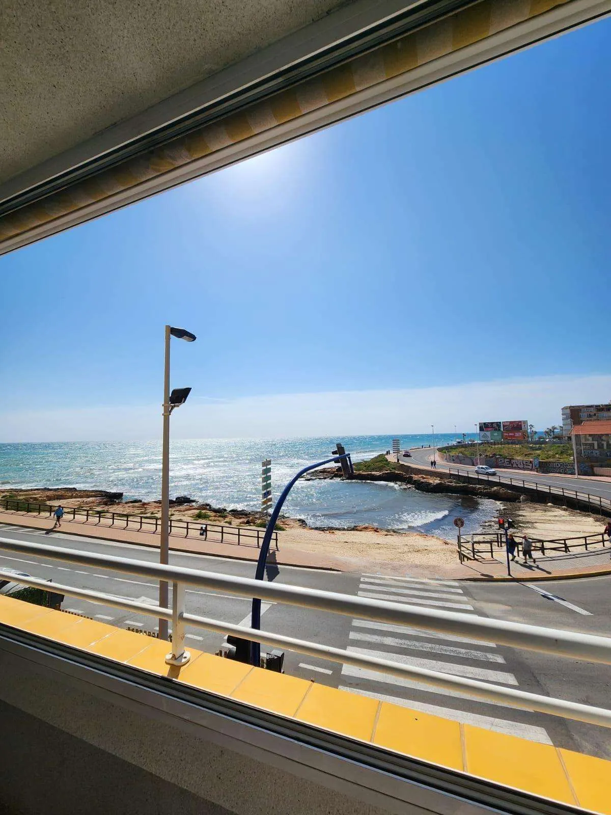 3-bedroom apartment with a spacious terrace and ocean views right on the beachfront at Los Locos Beach — 5