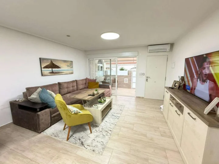Townhouse in Torrevieja (El chaparral)
