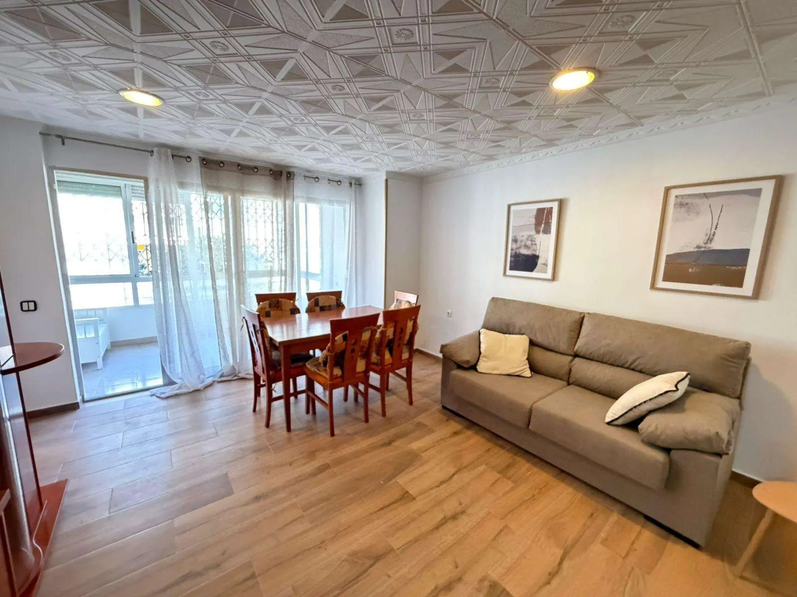 Apartment in Alicante (Virgen del Remedio-Parque lo Morant) — 1