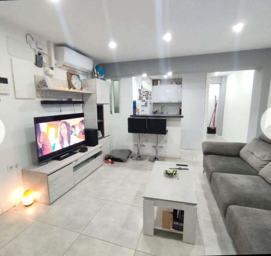 Apartment in Alicante (Carolinas Altas) — 1