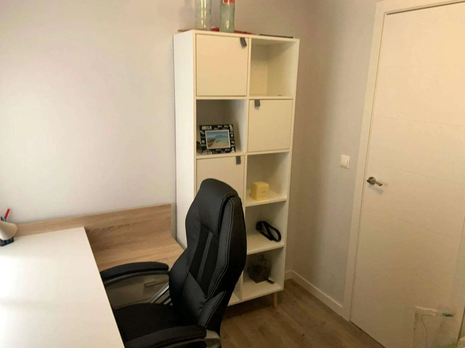Renovated 3-bedroom apartment with optional parking space in Alicante — 5