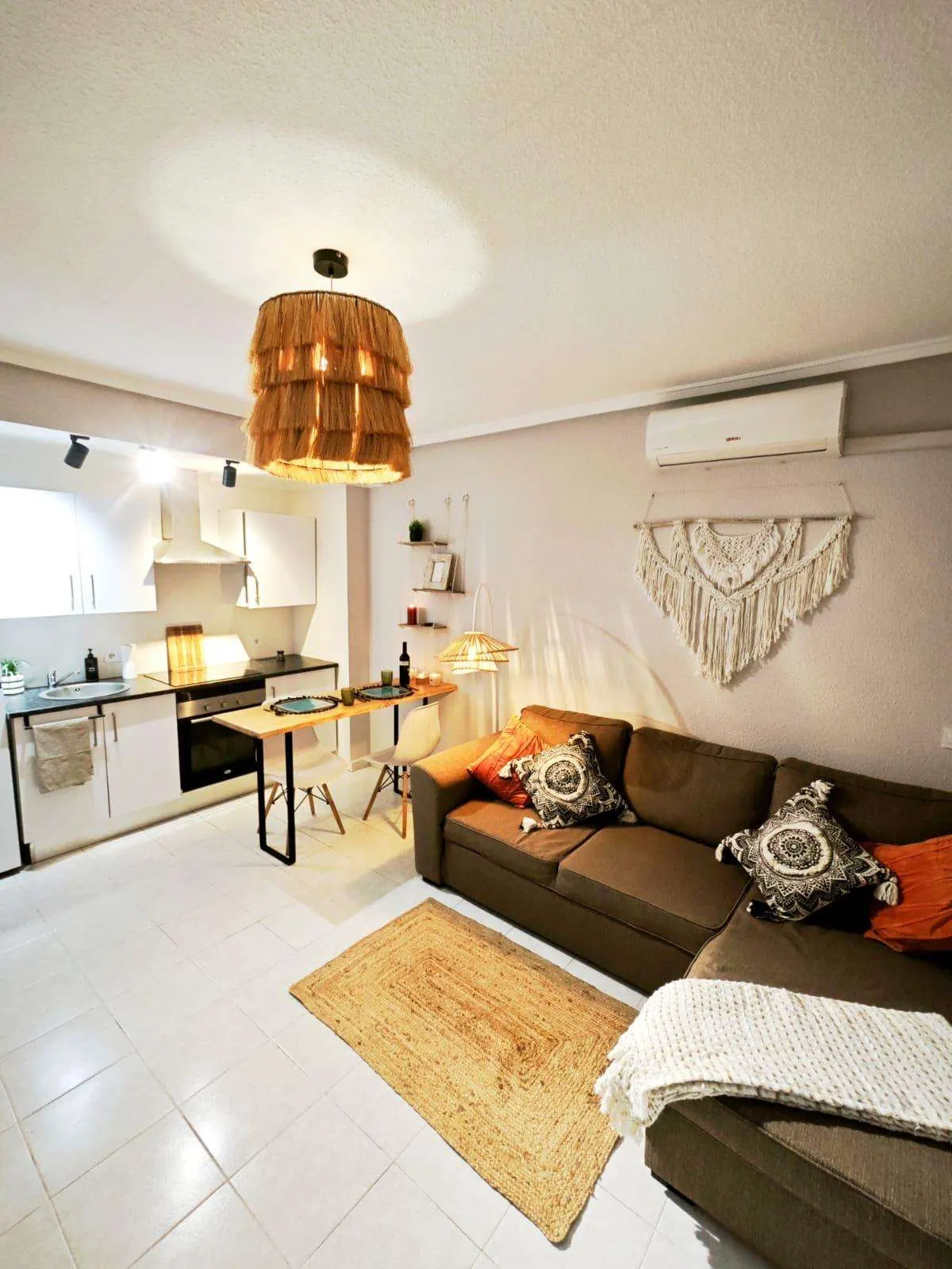 Studio apartment in Torrevieja (El molino) — 2