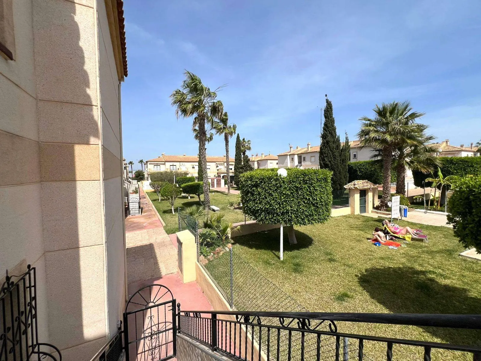 Bungalow in Torrevieja (Aguas Nuevas) — 3