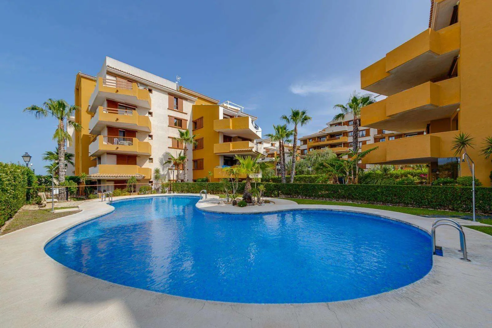 Apartment in Torrevieja (Punta Prima) — 1