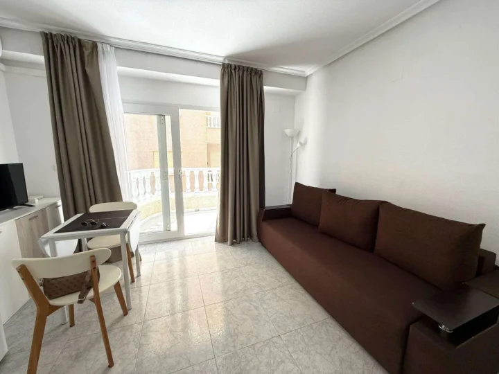 Studio apartment in Torrevieja (Playa del cura)