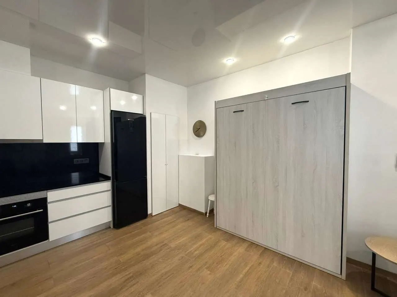 Beachside Studio in Torrevieja – 50m to Los Locos | Ground Floor — 4