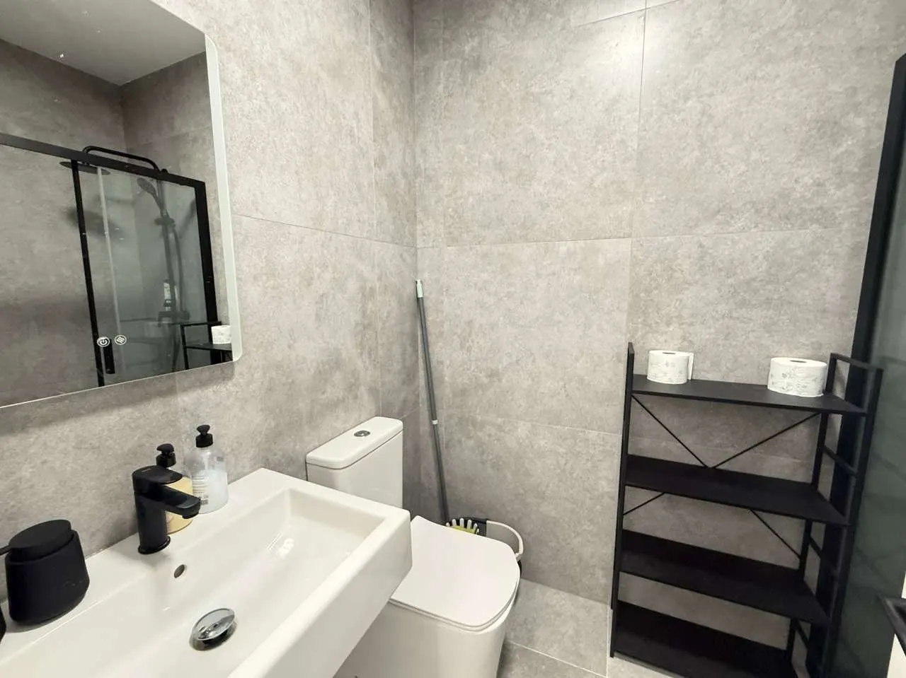 Apartment with Terrace in Torrevieja (400m to Del Cura Beach) — 4