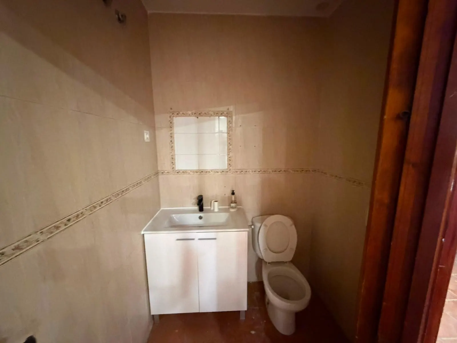 Spacious commercial space in Torrevieja — 5