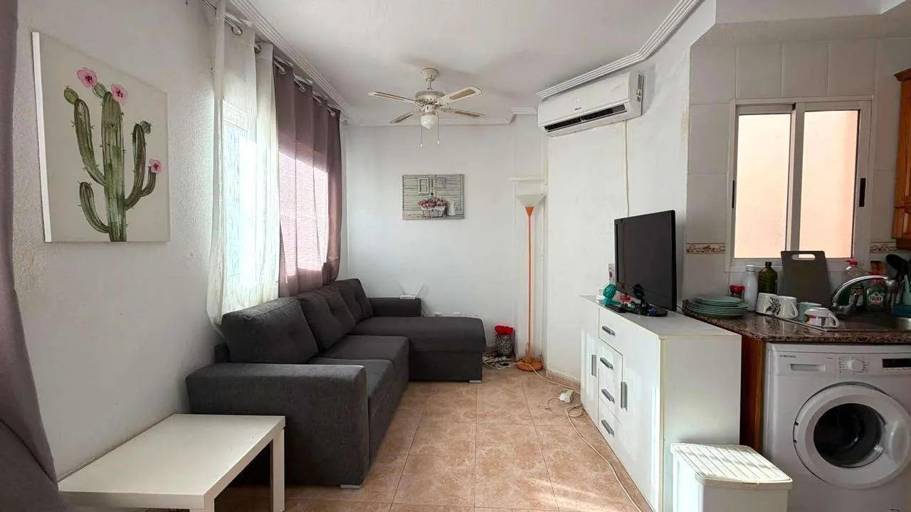 Apartment in Torrevieja (Parque de las Naciones) — 3